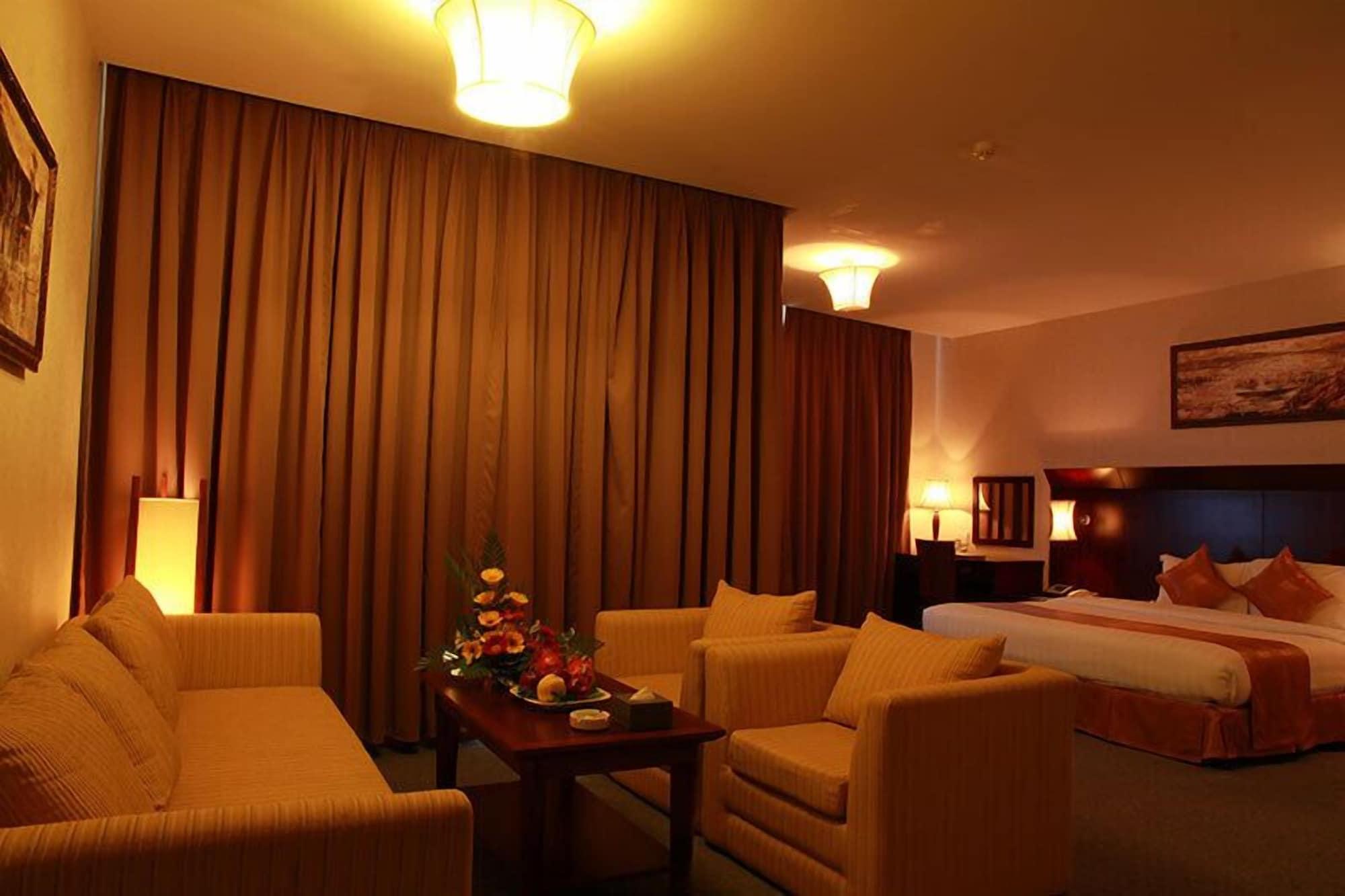 Dakruco Hotel Буонметхуот Экстерьер фото