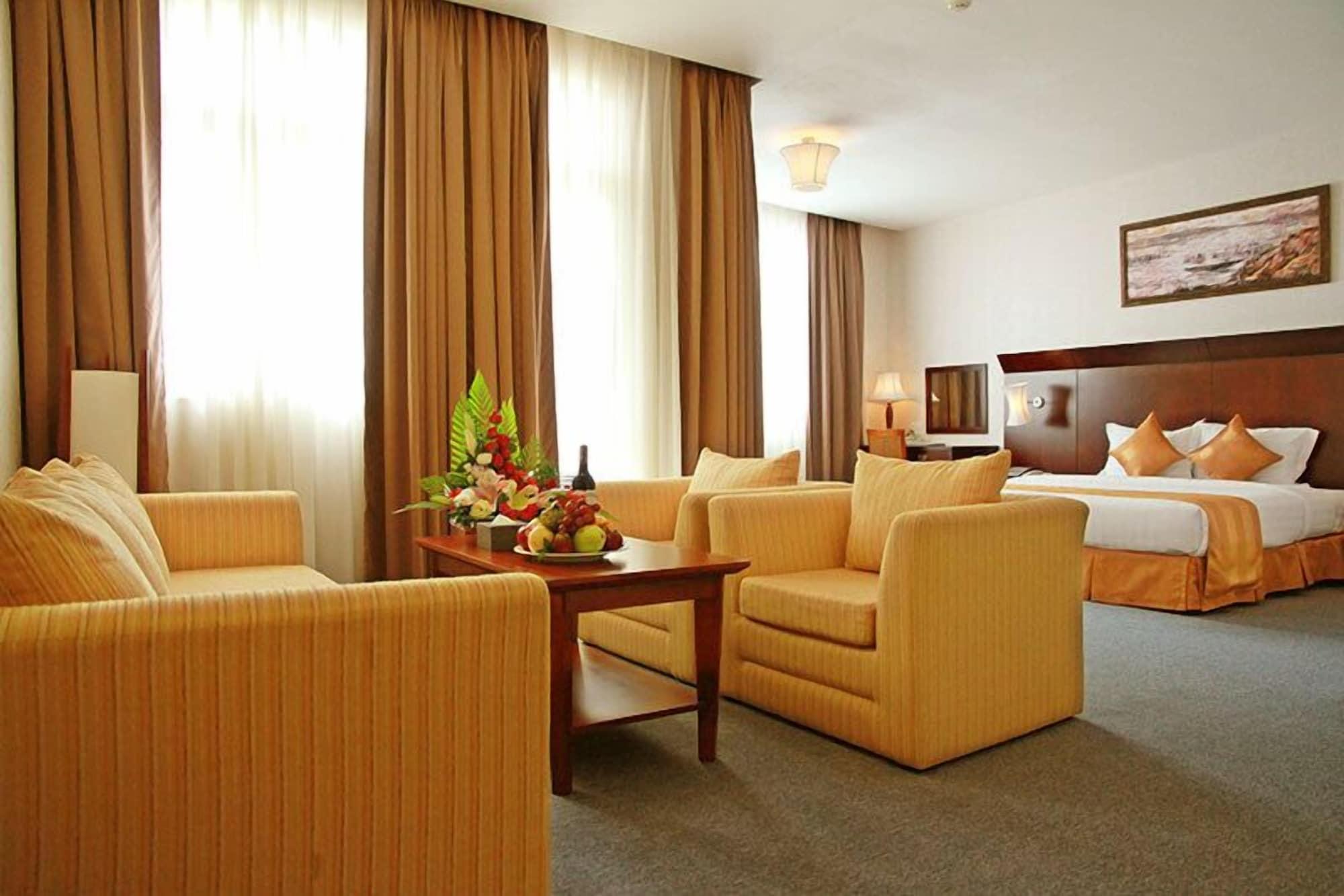 Dakruco Hotel Буонметхуот Экстерьер фото