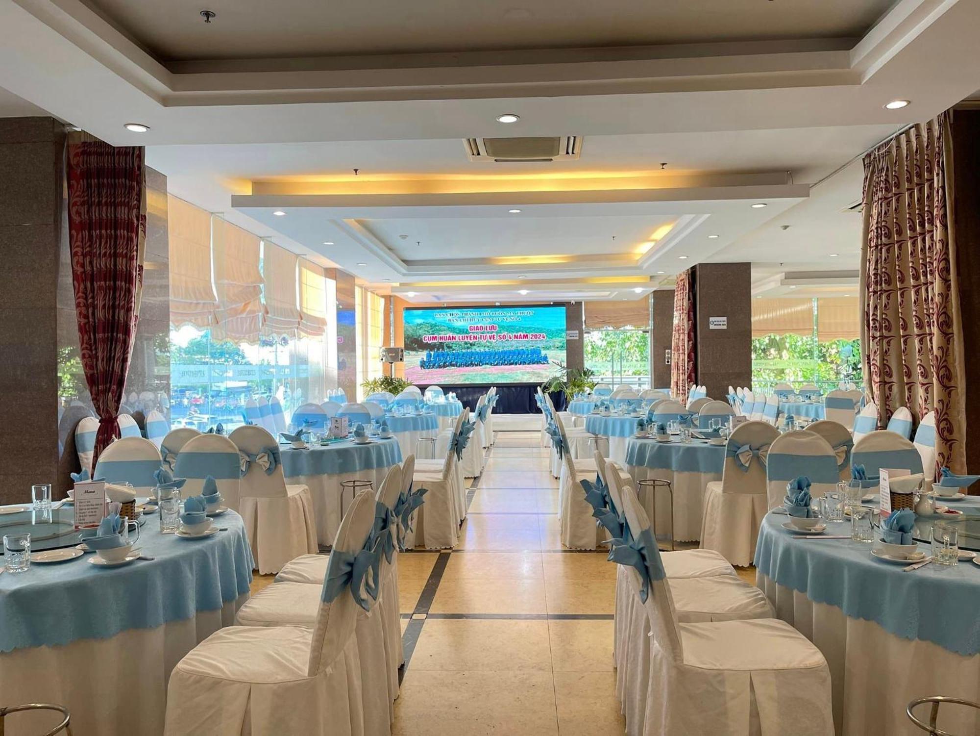 Dakruco Hotel Буонметхуот Экстерьер фото