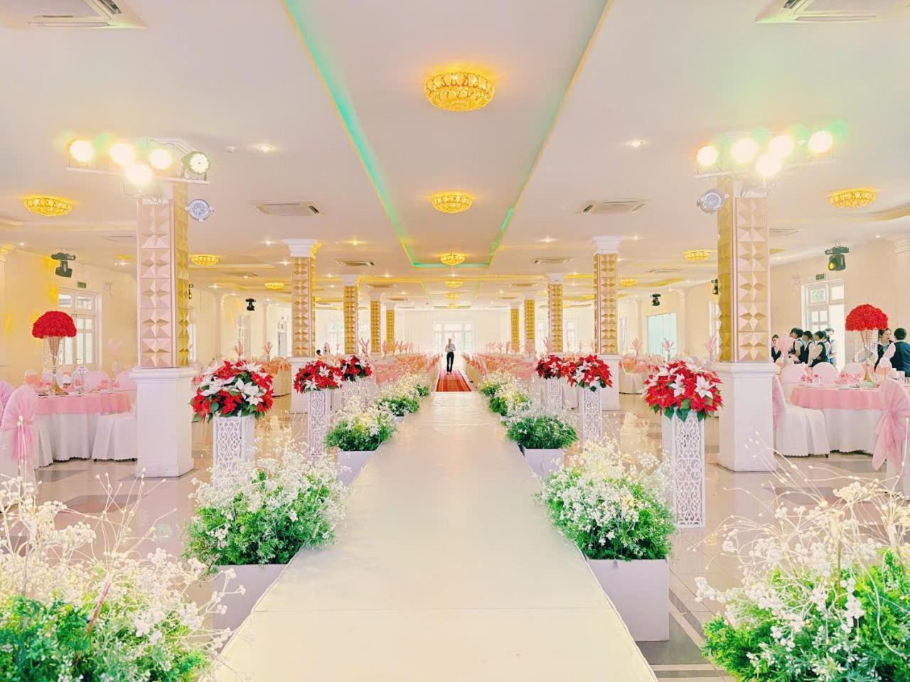Dakruco Hotel Буонметхуот Экстерьер фото