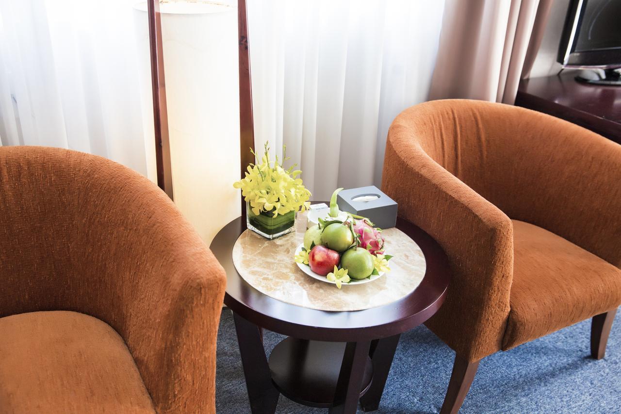 Dakruco Hotel Буонметхуот Экстерьер фото